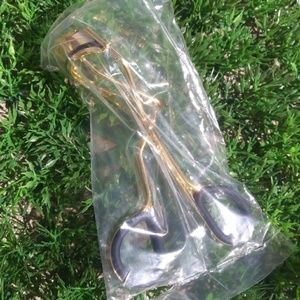 NWT Sephora Eyelash Curler- GOLD